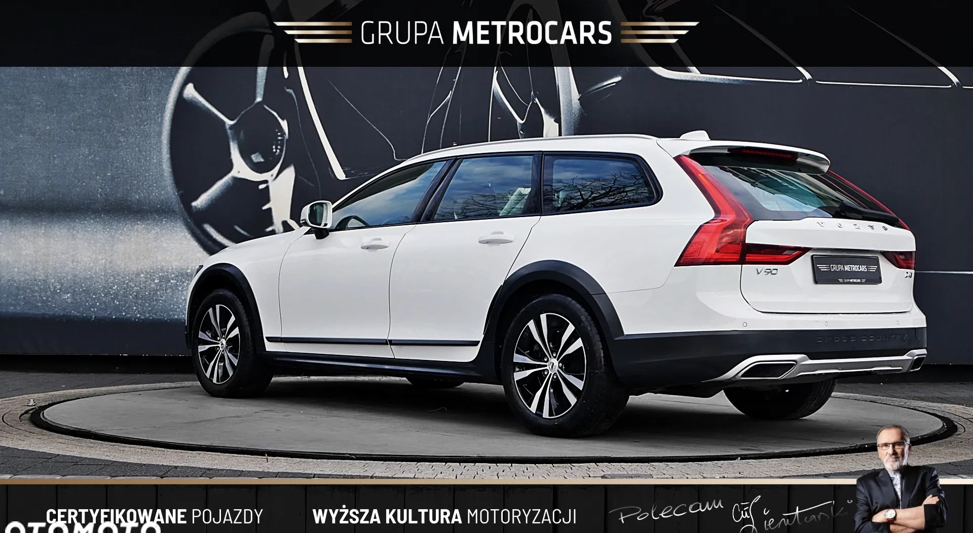 Volvo V90 Cross Country cena 135899 przebieg: 99547, rok produkcji 2019 z Nowy Dwór Gdański małe 631